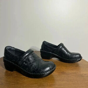 B.O.C. Women's Black paisley‎ print Leather Clog 7 M